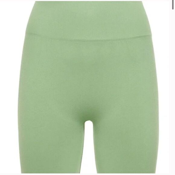NWT WeWoreWhat Seamless Biker Shorts in Solid Fair Green Size Small - Picture 11 of 14